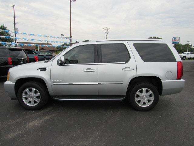 2013 Cadillac Escalade 4dr SUV